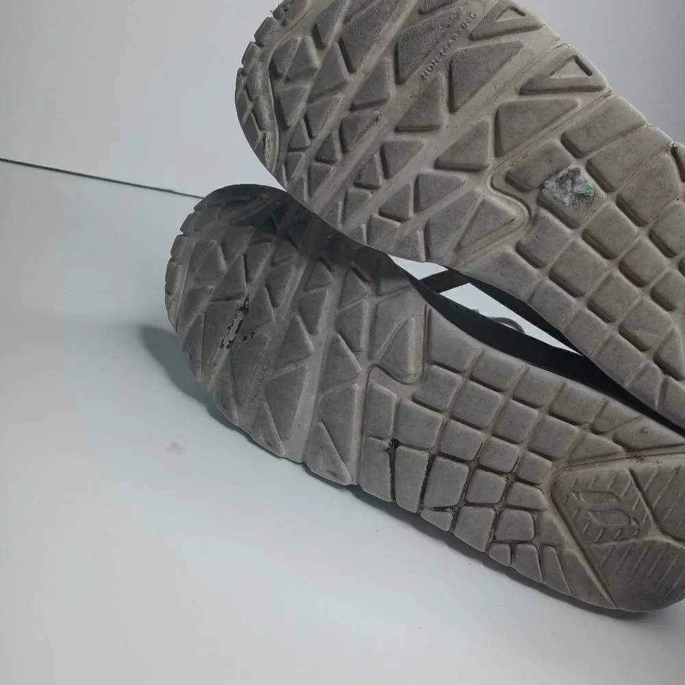 Skechers sneakers size 37